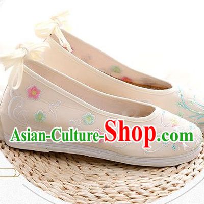 Chinese Traditional Folk Dance Shoes National Female Shoes Embroidered Beige Cloth Shoes
