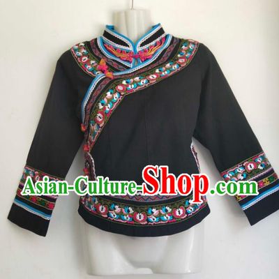 Chinese Guangxi Minority Woman Top Garment Ethnic Folk Dance Embroidered Shirt Clothing Zhuang Nationality Black Blouse