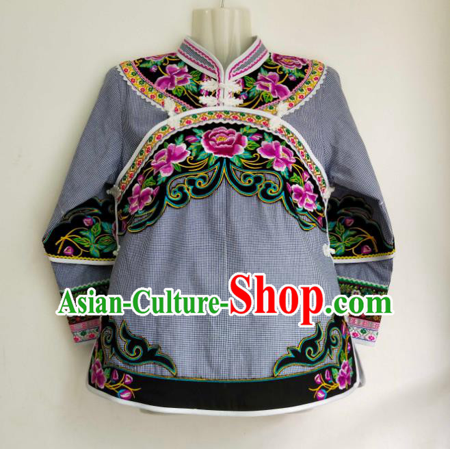 Chinese Bouyei Nationality Female Top Garment Guizhou Ethnic Embroidered Grey Blouse Chinese Bouyei Nationality Female Top Garment Guizhou Ethnic Embroidered Grey Blouse