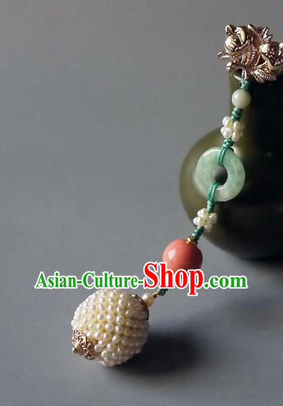 China Traditional Cheongsam Pearls Brooch Accessories Ancient Qing Dynasty Princess Jade Pendant China Traditional Cheongsam Pearls Brooch Accessories Ancient Qing Dynasty Princess Jade Pendant
