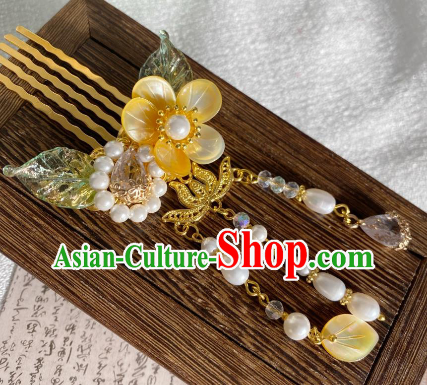 Chinese Ancient Palace Lady Tassel Hairpin Traditional Ming Dynasty Yellow Shell Plum Hair Comb Chinese Ancient Palace Lady Tassel Hairpin Traditional Ming Dynasty Yellow Shell Plum Hair Comb