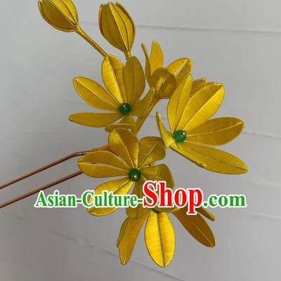 China Handmade Yellow Silk Winter Jasmine Hairpin Traditional Hanfu Hair Accessories Ancient Song Dynasty Young Woman Hair Clip