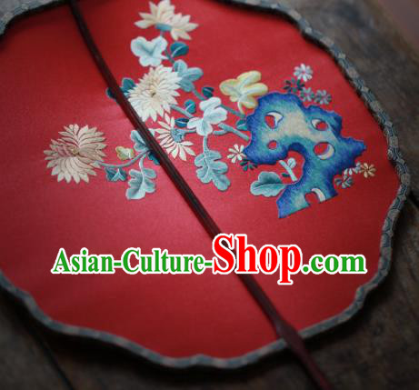 China Classical Red Silk Palace Fan Traditional Wedding Hanfu Fan Handmade Embroidered Chrysanthemum Fan China Classical Red Silk Palace Fan Traditional Wedding Hanfu Fan Handmade Embroidered Chrysanthemum Fan