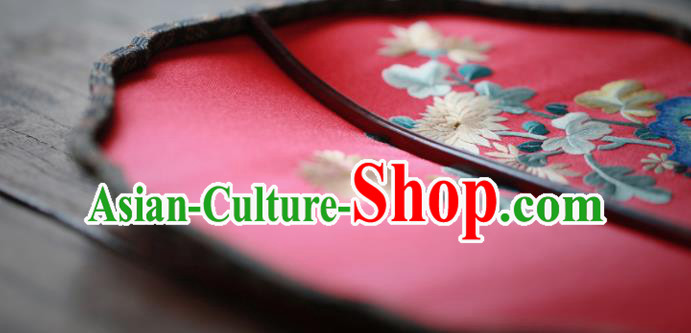 China Classical Red Silk Palace Fan Traditional Wedding Hanfu Fan Handmade Embroidered Chrysanthemum Fan China Classical Red Silk Palace Fan Traditional Wedding Hanfu Fan Handmade Embroidered Chrysanthemum Fan