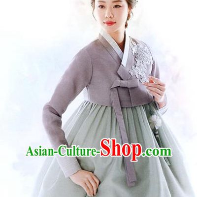 Korean Wedding Mother Grey Blouse and Green Dress Traditional Garments Fashion Asian Korea Hanbok Clothing