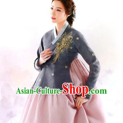 Korean Elderly Woman Hanbok Clothing Bride Mother Grey Blouse and Pink Dress Asian Korea Traditional Garments Fashion