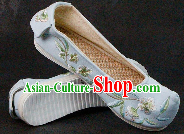 Chinese Ancient Princess Hanfu Shoes Traditional Ming Dynasty Blue Cloth Shoes Embroidered Shoes Chinese Ancient Princess Hanfu Shoes Traditional Ming Dynasty Blue Cloth Shoes Embroidered Shoes