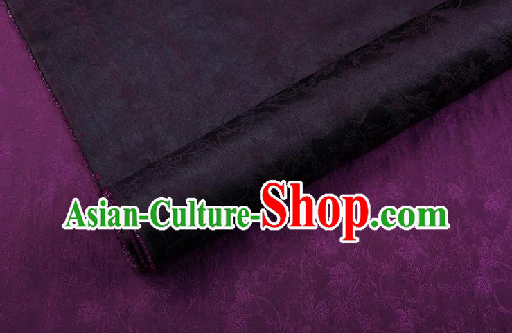 China Traditional Jacquard Drapery Classical Cheongsam Gambiered Guangdong Gauze Purple Silk Fabric China Traditional Jacquard Drapery Classical Cheongsam Gambiered Guangdong Gauze Purple Silk Fabric