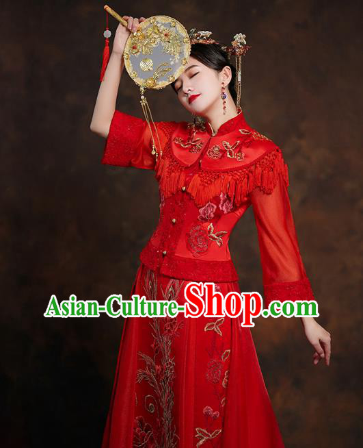 China Traditional Embroidered Wedding Costumes Classical Bride Red Blouse and Skirt China Traditional Embroidered Wedding Costumes Classical Bride Red Blouse and Skirt