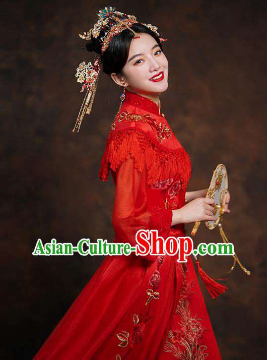 China Traditional Embroidered Wedding Costumes Classical Bride Red Blouse and Skirt China Traditional Embroidered Wedding Costumes Classical Bride Red Blouse and Skirt