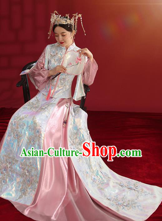 China Bride Dress Traditional Wedding Costumes Classical Embroidered Pink Xiuhe Suit China Bride Dress Traditional Wedding Costumes Classical Embroidered Pink Xiuhe Suit