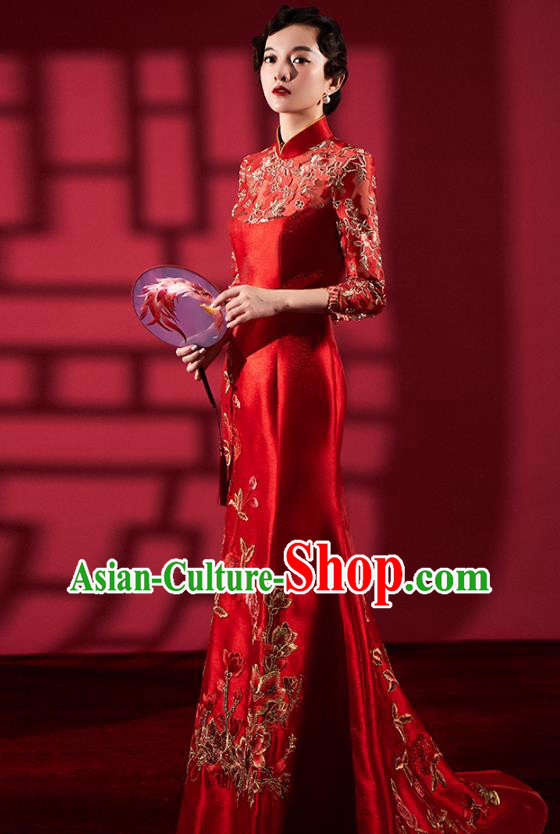Chinese Bride Embroidered Red Qipao Dress Clothing Traditional Wedding Fishtail Cheongsam Chinese Bride Embroidered Red Qipao Dress Clothing Traditional Wedding Fishtail Cheongsam