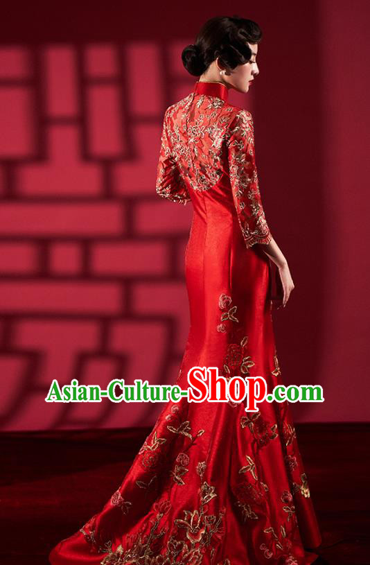 Chinese Bride Embroidered Red Qipao Dress Clothing Traditional Wedding Fishtail Cheongsam Chinese Bride Embroidered Red Qipao Dress Clothing Traditional Wedding Fishtail Cheongsam