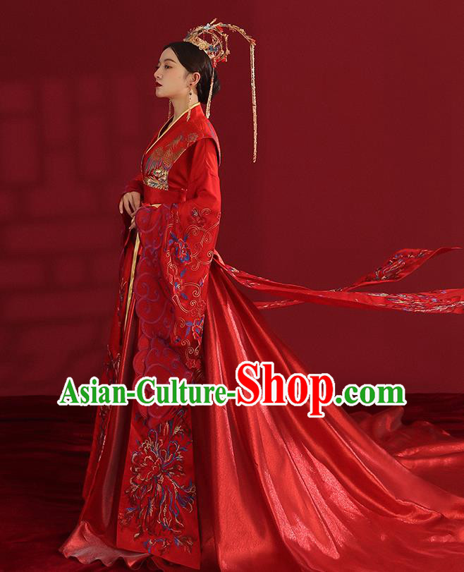 China Ancient Empress Embroidered Red Dress Traditional Wedding Bride Hanfu Costumes China Ancient Empress Embroidered Red Dress Traditional Wedding Bride Hanfu Costumes