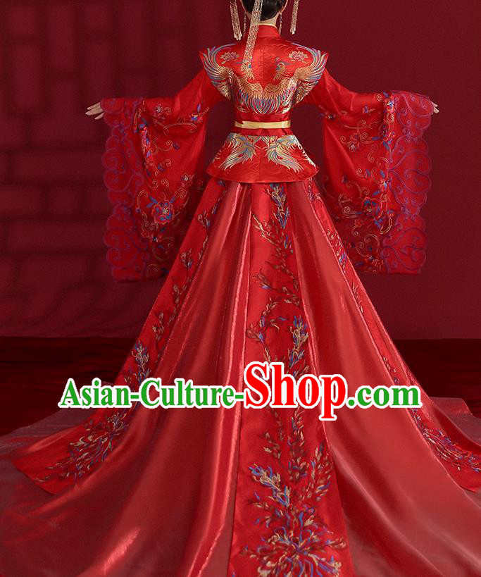 China Ancient Empress Embroidered Red Dress Traditional Wedding Bride Hanfu Costumes China Ancient Empress Embroidered Red Dress Traditional Wedding Bride Hanfu Costumes