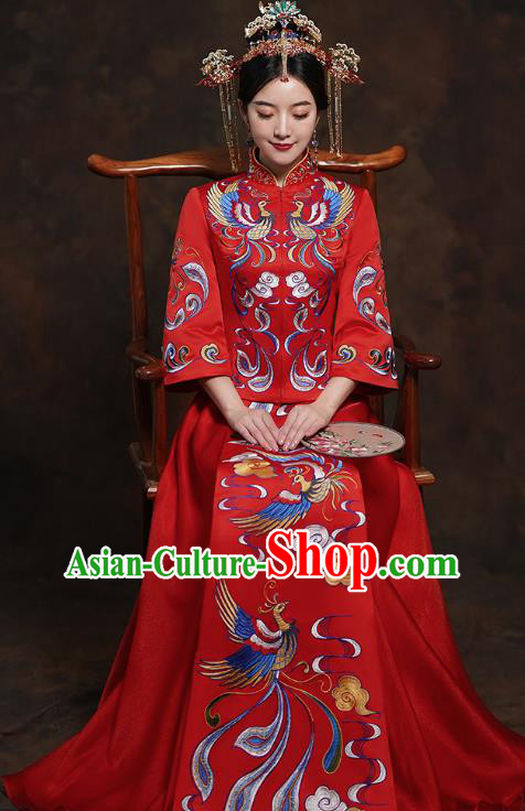China Classical Bride Costumes Toast Embroidered Dress Traditional Wedding Red Xiuhe Suits China Classical Bride Costumes Toast Embroidered Dress Traditional Wedding Red Xiuhe Suits