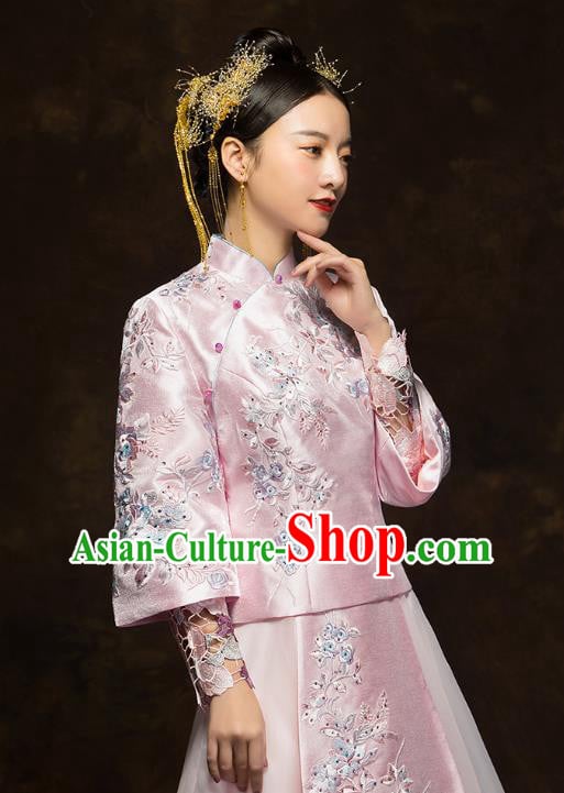 China Traditional Toast Embroidered Pink Dress Wedding Xiuhe Suits Classical Bride Costumes China Traditional Toast Embroidered Pink Dress Wedding Xiuhe Suits Classical Bride Costumes