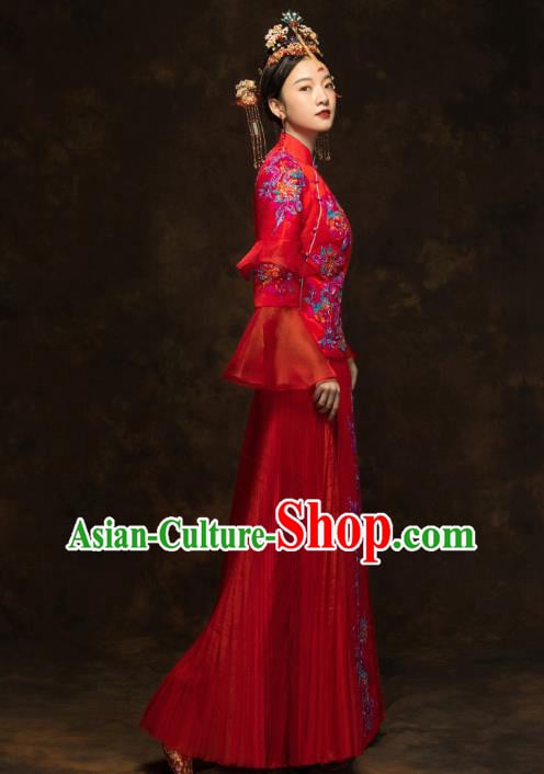 China Classical Bride Drilling Costumes Traditional Embroidery Toast Dress Wedding Red Xiuhe Suits China Classical Bride Drilling Costumes Traditional Embroidery Toast Dress Wedding Red Xiuhe Suits