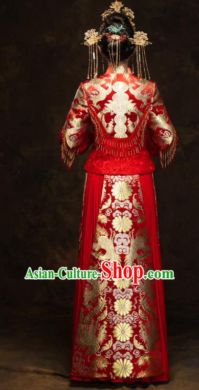 China Traditional Bride Costumes Wedding Red Toast Dress Classical Tassel Xiuhe Suits China Traditional Bride Costumes Wedding Red Toast Dress Classical Tassel Xiuhe Suits