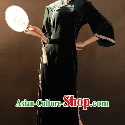 China Traditional Atrovirens Velvet Qipao Dress National Young Woman Classical Dance Cheongsam