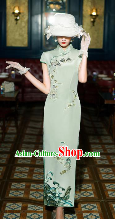 China Classical Embroidered Green Silk Cheongsam Traditional Minguo Shanghai Young Concubine Qipao Dress China Classical Embroidered Green Silk Cheongsam Traditional Minguo Shanghai Young Concubine Qipao Dress