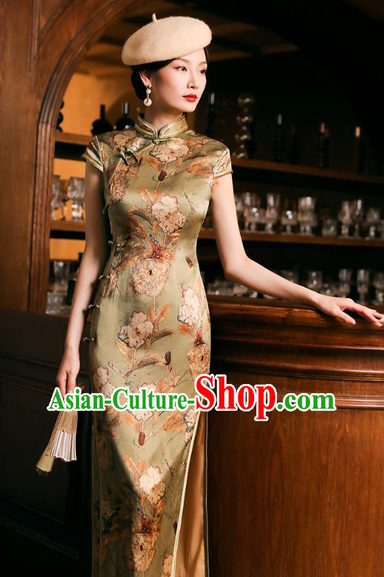 China Classical Shanghai Young Lady Cheongsam Traditional Minguo Printing Olive Green Silk Qipao Dress China Classical Shanghai Young Lady Cheongsam Traditional Minguo Printing Olive Green Silk Qipao Dress