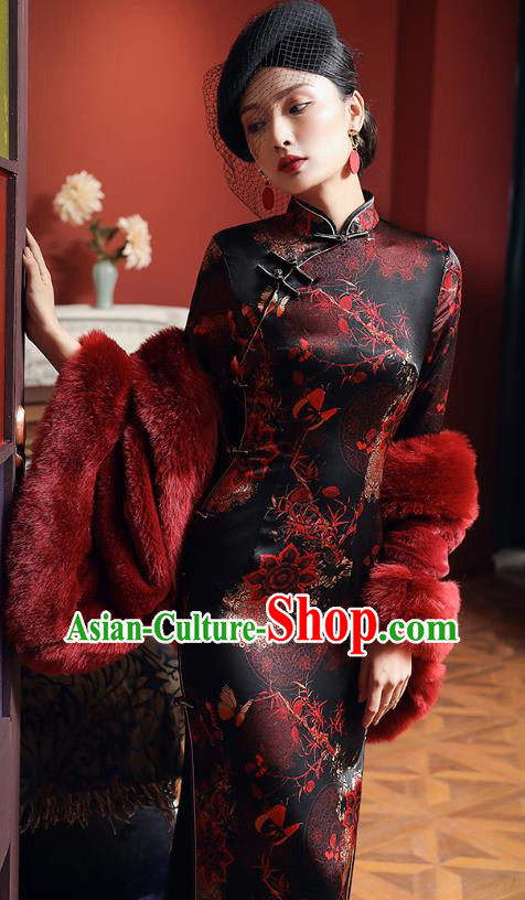 China Traditional Minguo Young Woman Black Silk Qipao Dress Classical Shanghai Cheongsam China Traditional Minguo Young Woman Black Silk Qipao Dress Classical Shanghai Cheongsam