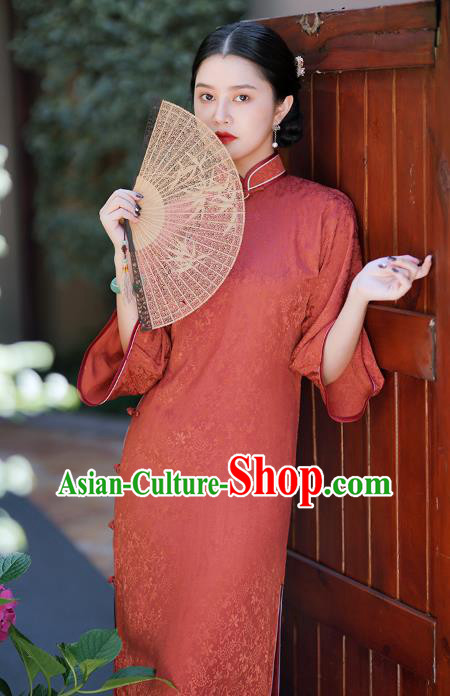 China Traditional Minguo Red Silk Qipao Dress Classical Mandarin Sleeve Cheongsam China Traditional Minguo Red Silk Qipao Dress Classical Mandarin Sleeve Cheongsam
