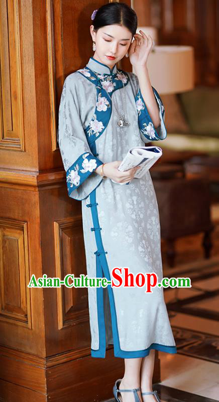 China Traditional Minguo Mandarin Sleeve Qipao Dress Classical Embroidered Blue Silk Cheongsam China Traditional Minguo Mandarin Sleeve Qipao Dress Classical Embroidered Blue Silk Cheongsam