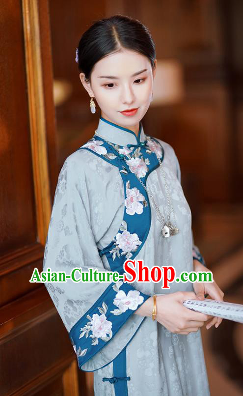 China Traditional Minguo Mandarin Sleeve Qipao Dress Classical Embroidered Blue Silk Cheongsam China Traditional Minguo Mandarin Sleeve Qipao Dress Classical Embroidered Blue Silk Cheongsam