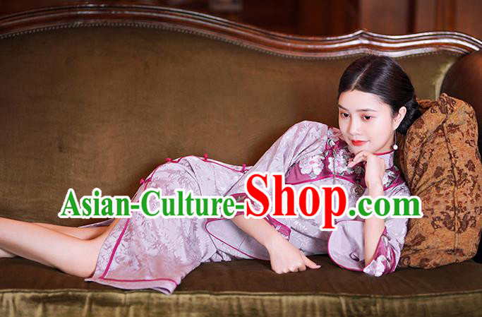 China Classical Embroidered Lilac Silk Cheongsam Traditional Minguo Mandarin Sleeve Qipao Dress China Classical Embroidered Lilac Silk Cheongsam Traditional Minguo Mandarin Sleeve Qipao Dress