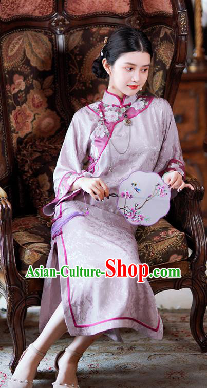 China Classical Embroidered Lilac Silk Cheongsam Traditional Minguo Mandarin Sleeve Qipao Dress China Classical Embroidered Lilac Silk Cheongsam Traditional Minguo Mandarin Sleeve Qipao Dress