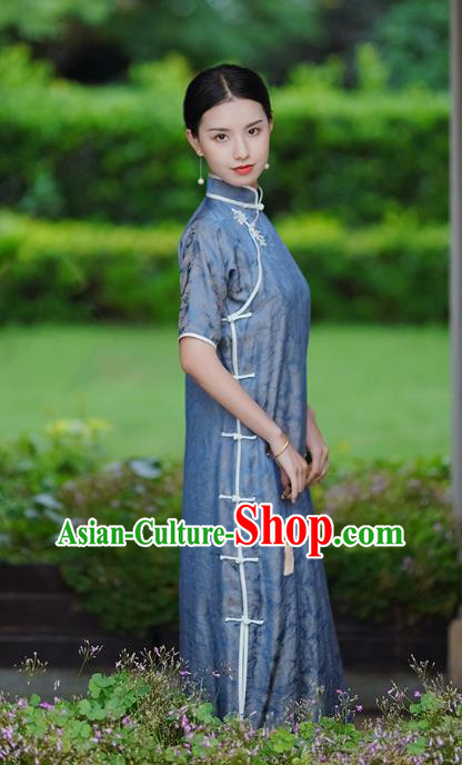 Republic of China Classical Shanghai Beauty Qipao Dress Traditional Minguo Blue Silk Cheongsam Republic of China Classical Shanghai Beauty Qipao Dress Traditional Minguo Blue Silk Cheongsam