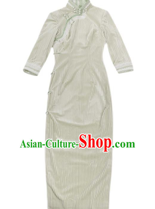 China Classical Stand Collar Cheongsam Traditional Young Lady Light Green Qipao Dress China Classical Stand Collar Cheongsam Traditional Young Lady Light Green Qipao Dress