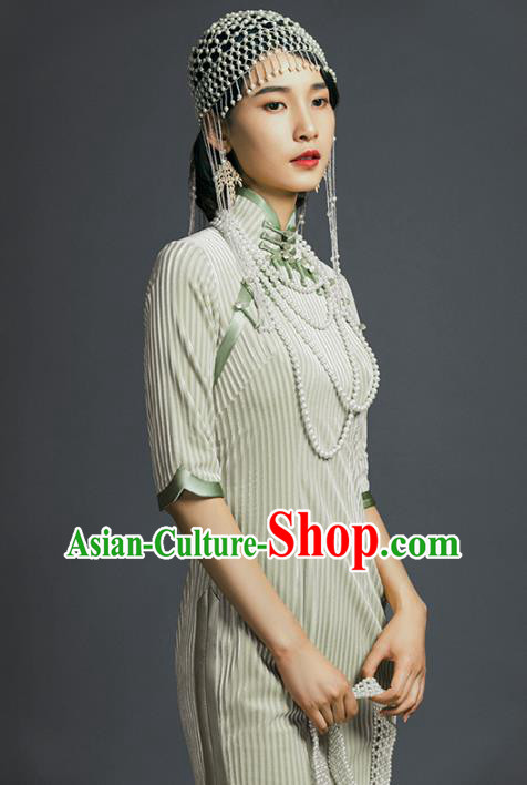 China Classical Stand Collar Cheongsam Traditional Young Lady Light Green Qipao Dress China Classical Stand Collar Cheongsam Traditional Young Lady Light Green Qipao Dress