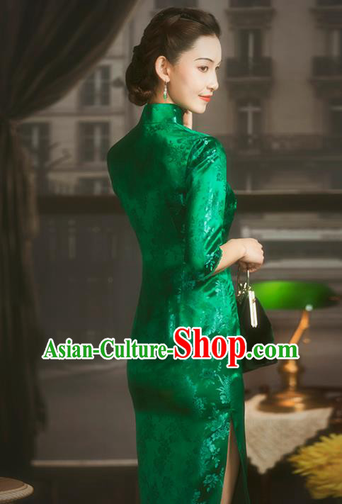China Classical Green Brocade Cheongsam Traditional Minguo Shanghai Woman Silk Qipao Dress China Classical Green Brocade Cheongsam Traditional Minguo Shanghai Woman Silk Qipao Dress