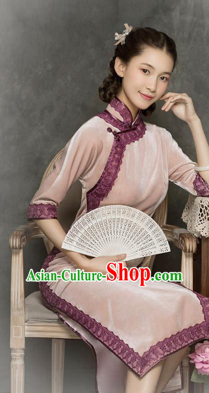 China Classical Pink Velvet Cheongsam Traditional Minguo Young Lady Qipao Dress China Classical Pink Velvet Cheongsam Traditional Minguo Young Lady Qipao Dress