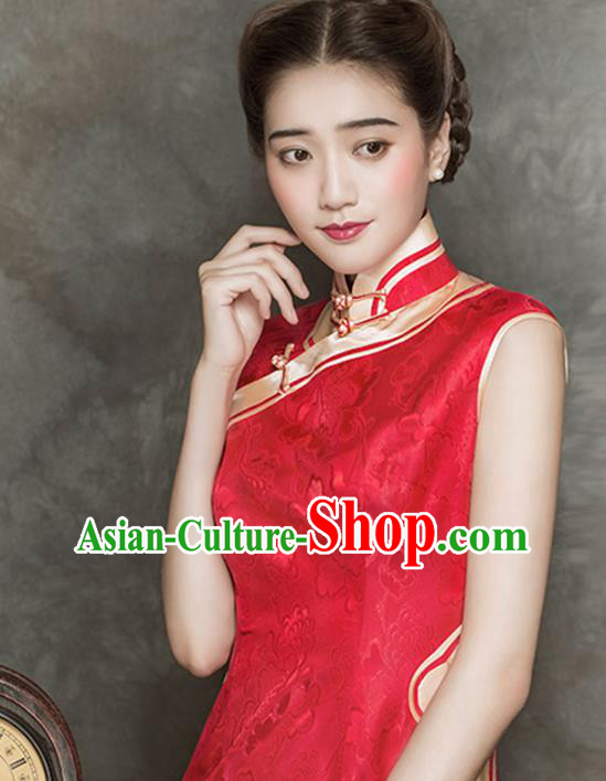 China Modern Red Silk Cheongsam Traditional Wedding Bride Short Qipao Dress China Modern Red Silk Cheongsam Traditional Wedding Bride Short Qipao Dress