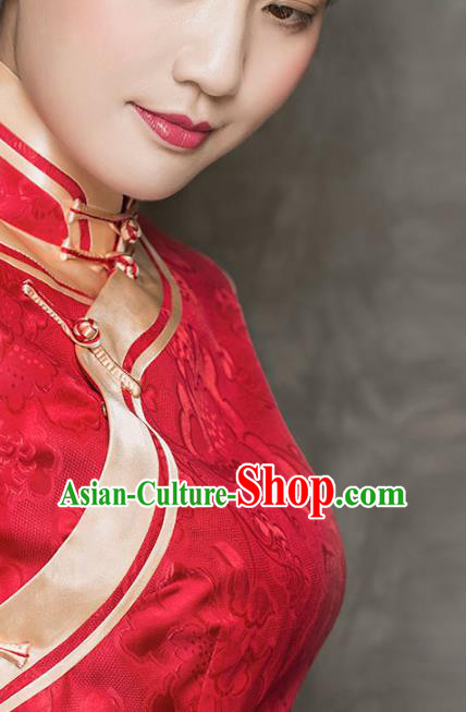 China Modern Red Silk Cheongsam Traditional Wedding Bride Short Qipao Dress China Modern Red Silk Cheongsam Traditional Wedding Bride Short Qipao Dress