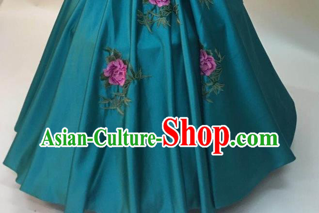 Chinese Classical Embroidered Green Full Dress Traditional Wedding Garment Costumes Hui Ethnic Bride Clothing Chinese Classical Embroidered Green Full Dress Traditional Wedding Garment Costumes Hui Ethnic Bride Clothing