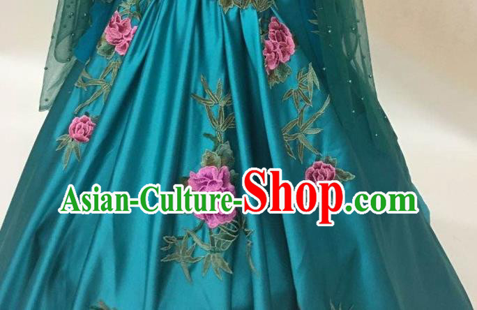 Chinese Classical Embroidered Green Full Dress Traditional Wedding Garment Costumes Hui Ethnic Bride Clothing Chinese Classical Embroidered Green Full Dress Traditional Wedding Garment Costumes Hui Ethnic Bride Clothing