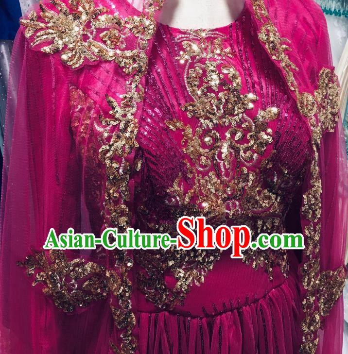 Asian India Bride Rosy Sari Dress Garment Indian Traditional Wedding Lehenga Clothing Asian India Bride Rosy Sari Dress Garment Indian Traditional Wedding Lehenga Clothing