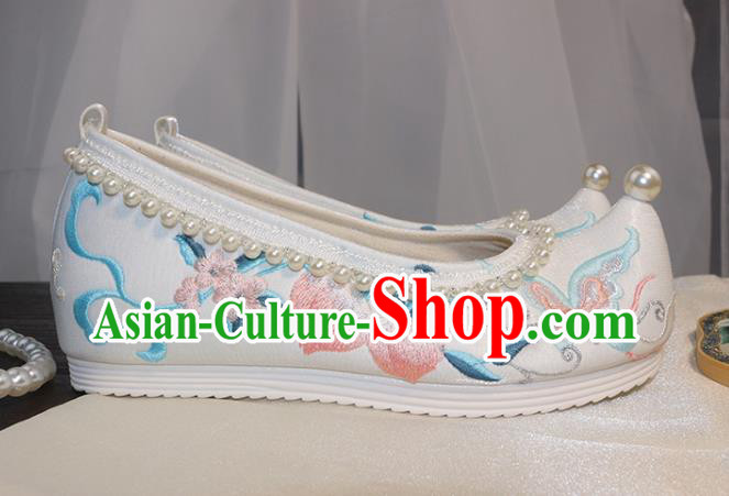 Chinese Traditional Hanfu Shoes Ancient Princess Shoes Ming Dynasty Embroidered Shoes Pearls Shoes Chinese Traditional Hanfu Shoes Ancient Princess Shoes Ming Dynasty Embroidered Shoes Pearls Shoes