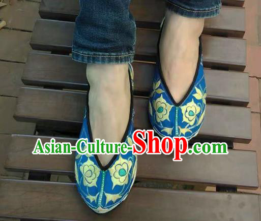 Chinese National Blue Cloth Shoes Traditional Dance Shoes Yunnan Ethnic Embroidered Shoes Chinese National Blue Cloth Shoes Traditional Dance Shoes Yunnan Ethnic Embroidered Shoes