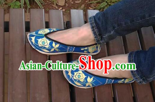 Chinese National Blue Cloth Shoes Traditional Dance Shoes Yunnan Ethnic Embroidered Shoes Chinese National Blue Cloth Shoes Traditional Dance Shoes Yunnan Ethnic Embroidered Shoes