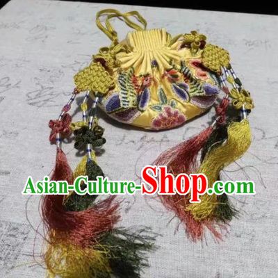 Chinese Ancient Princess Sachet Traditional Hanfu Yellow Silk Perfume Satchel Ming Dynasty Suzhou Embroidered Belt Pendant Accessories