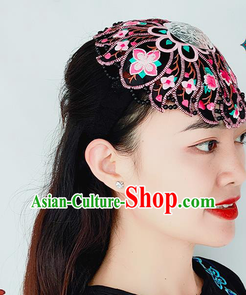 China Yunnan Minority Woman Embroidered Hair Clasp Ethnic Dance Headwear Handmade Silver Headband China Yunnan Minority Woman Embroidered Hair Clasp Ethnic Dance Headwear Handmade Silver Headband