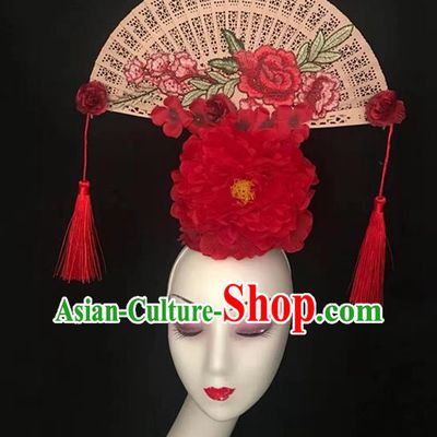 China Court Red Peony Hair Clasp Qipao Catwalks Tassel Headdress Handmade Bride Fashion Headwear Stage Show Folding Fan Hair Crown
