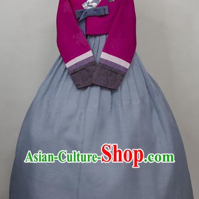 Korea Wedding Celebration Mother Fashion Costumes Korean Elderly Woman Classical Hanbok Purple Blouse and Blue Dress Traditional Festival Clothing