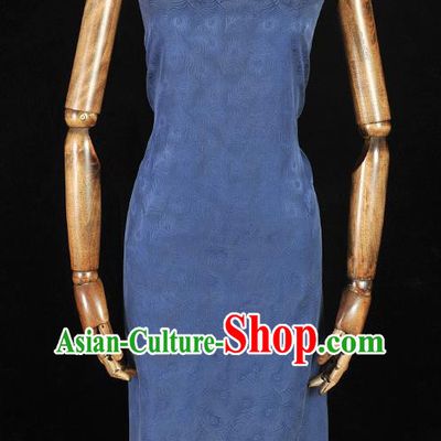 Top Chinese Traditional Blue Silk Cloth Classical Feather Pattern Silk Fabric Cheongsam Gambiered Guangdong Gauze